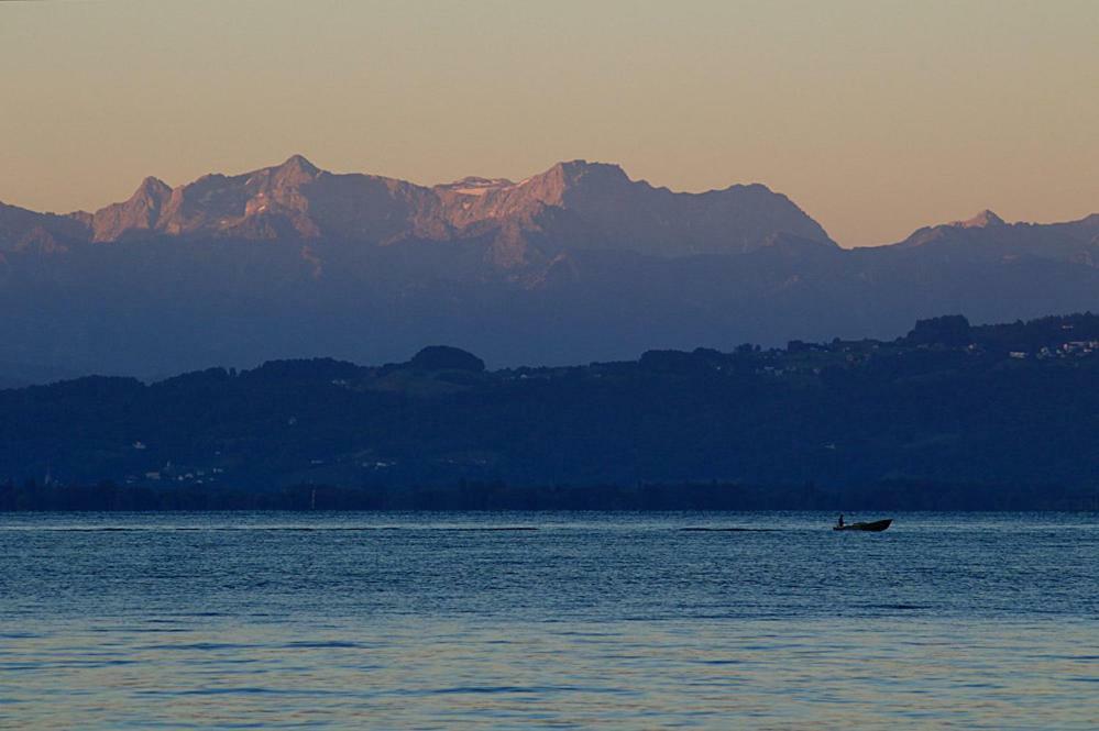 Zum Seglerhafen - Ferienappartement Kressbronn am Bodensee Esterno foto